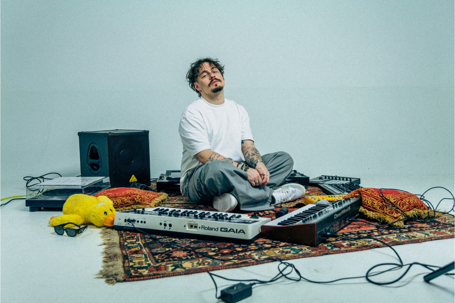 REYUS Announces Multi-Genre Debut Album ‘I’m Listening’ With First Single ‘Around You (Ft. Alyssa Thomas)’